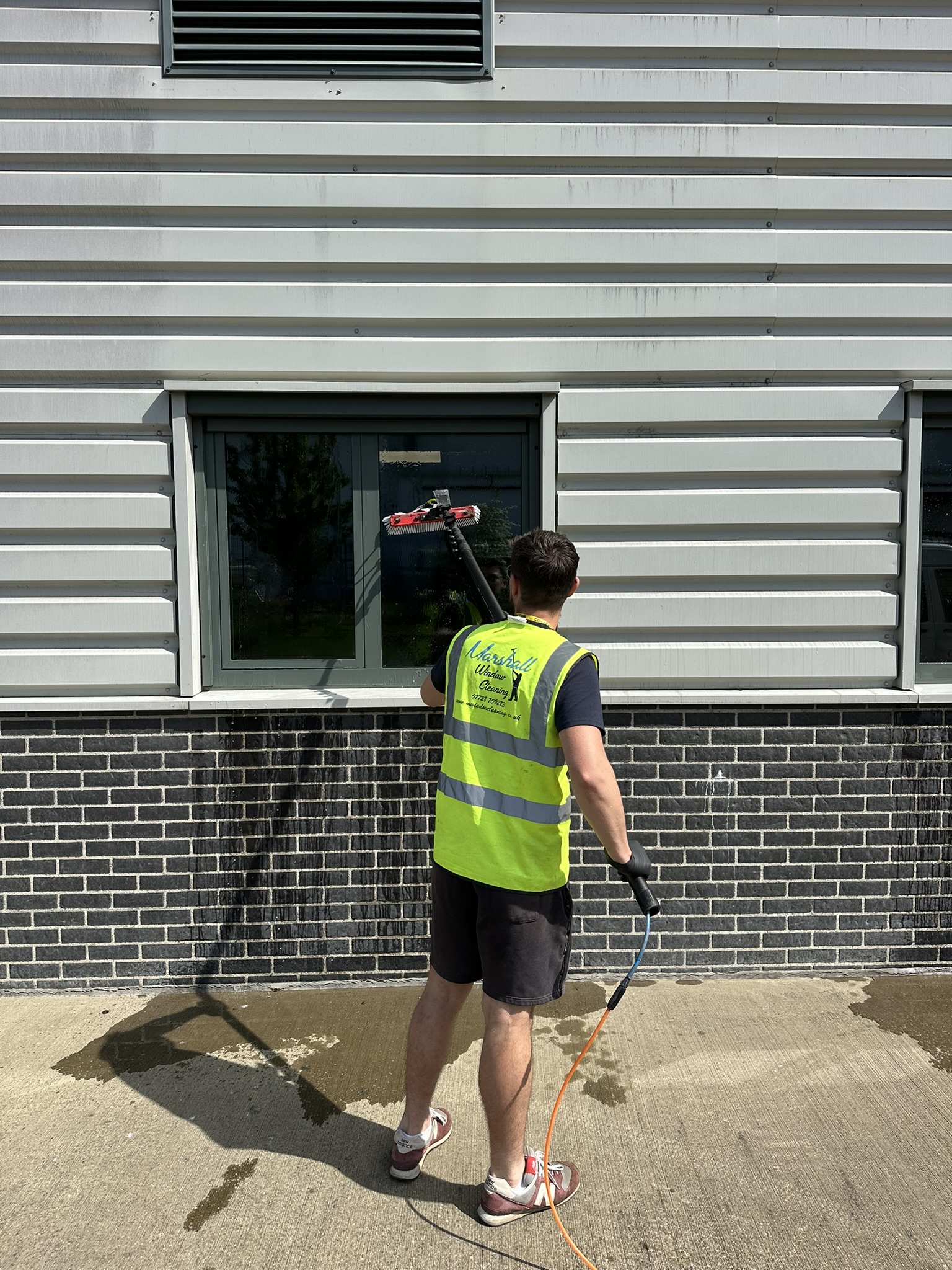 Professional commercial window cleaning – offices and business premises